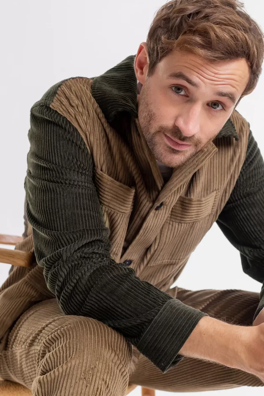 Best Rotholz Cordjacke Aus Bio-Baumwolle Beige / Oliv