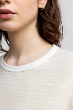 Hot Rotholz Gestreiftes T-Shirt Creme
