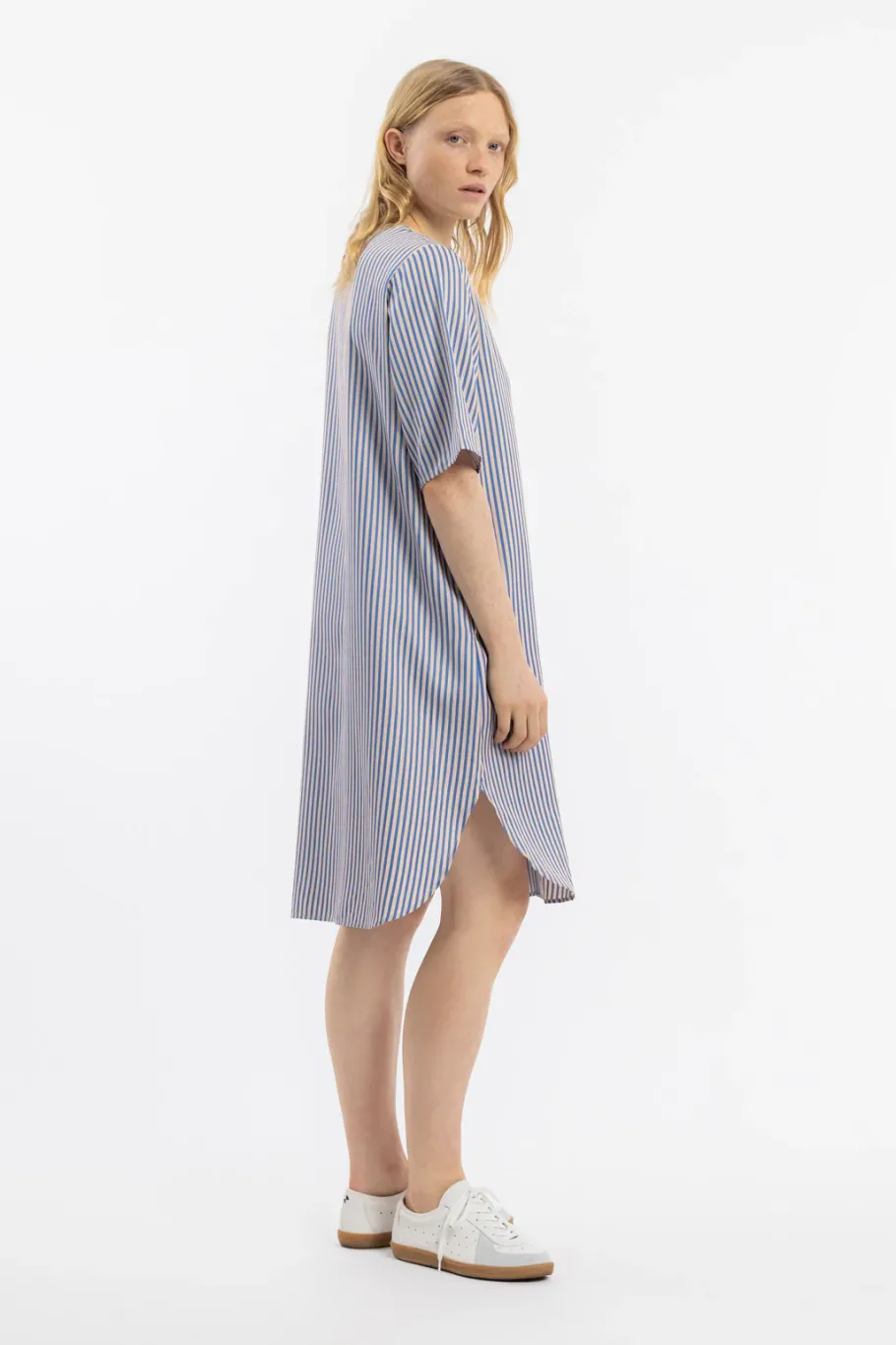 Sale Rotholz Kaftan Kleid Lyocell - Blau Gestreift