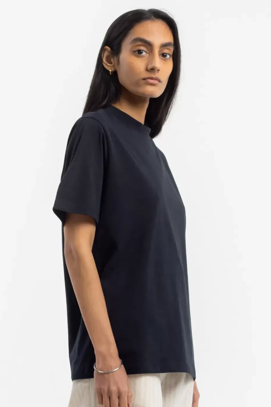 Sale Rotholz T-Shirt Mit Breitem Kragen Bio Baumwolle - Schwarz